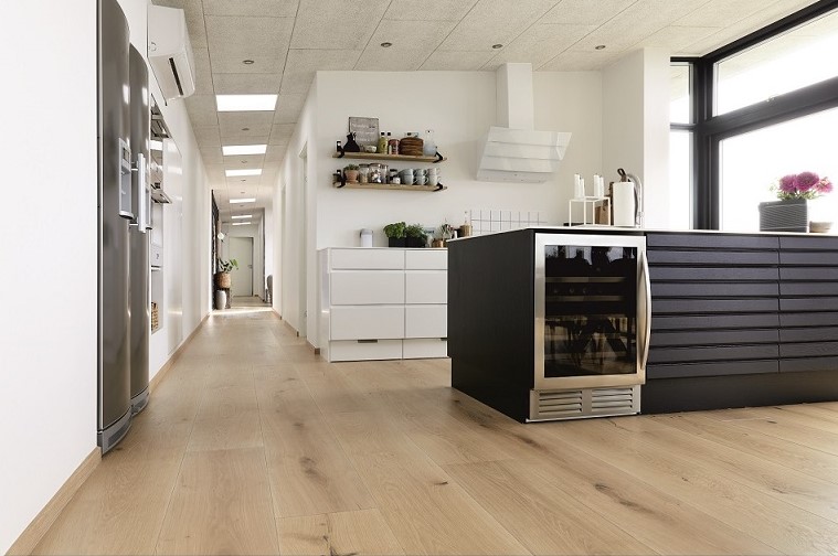 Holzboden in Küche